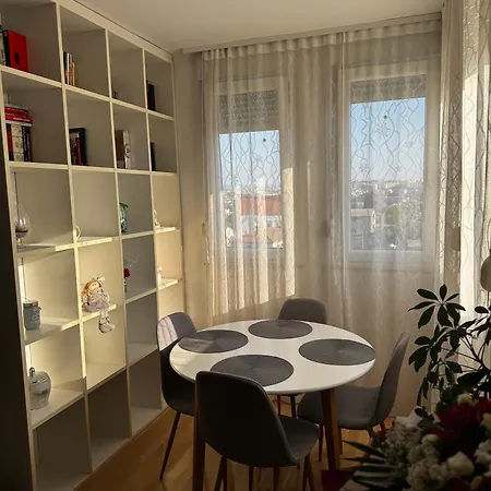 Fina's Apartment Solin